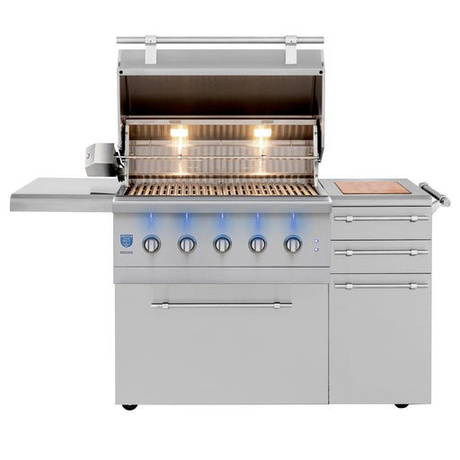 The spacious 36-inch cooking surface of the AMG Encore 36 gives you ample room to cook for your whole family.
